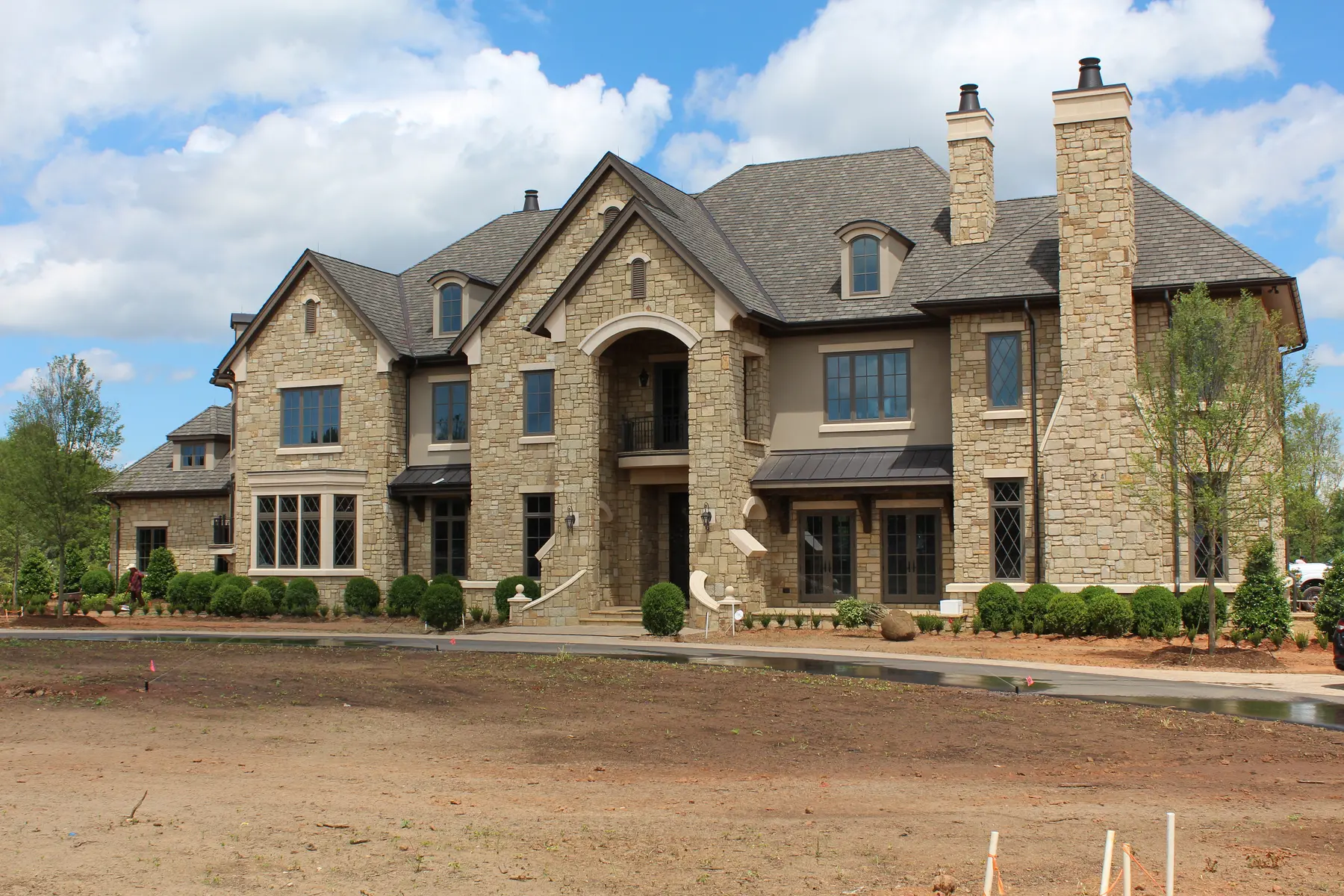 Chestnut Cream big house