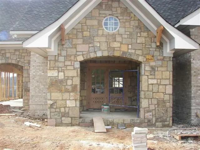 Chestnut Cream fieldstone ashlar and CC ashlar