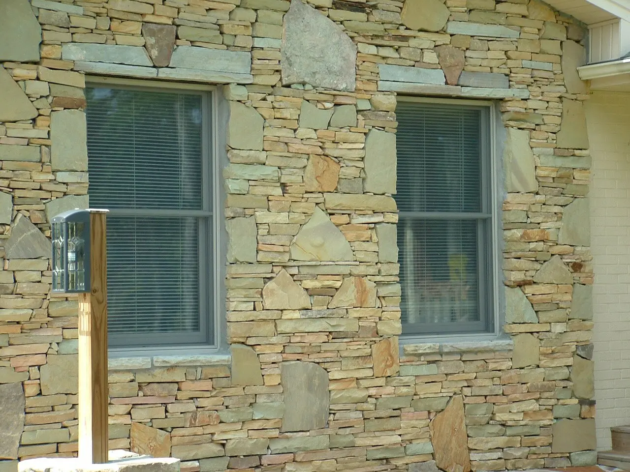Chestnut Cream varigated quarry stack with jumpers