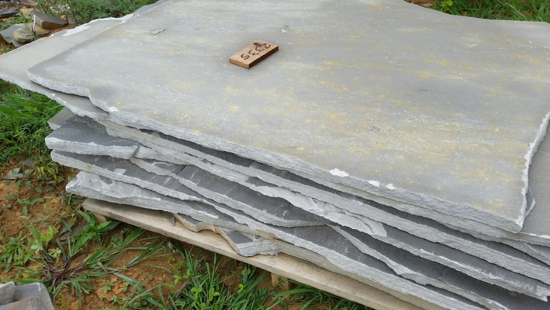 Smokey Mountain Grey SMG slabs