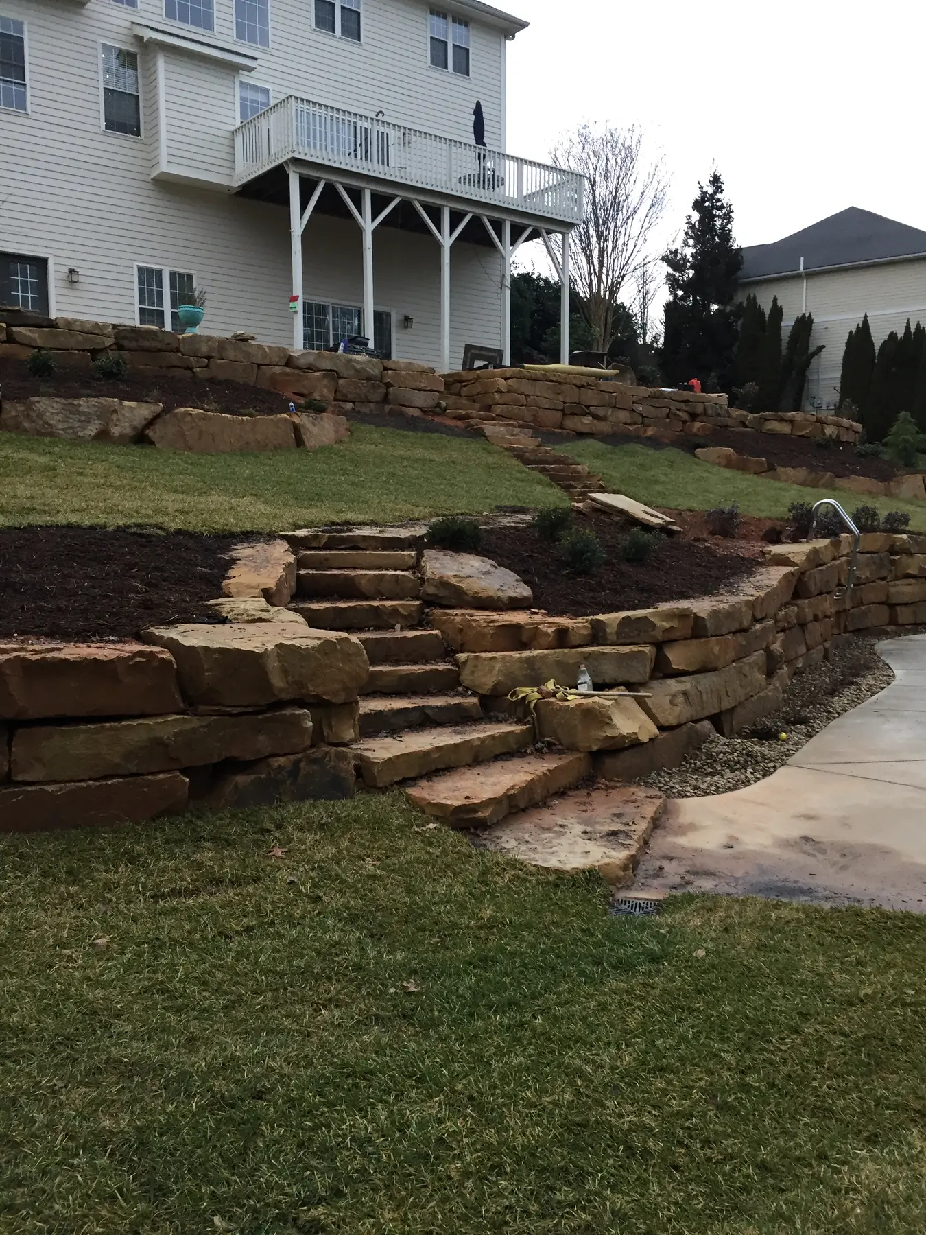 Tennessee Fieldstone fieldstone wall and walkway