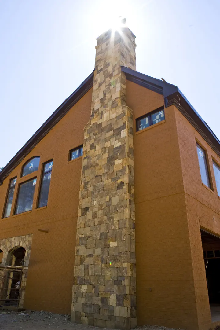Tennessee Fieldstone Feildstone ashlar chimney