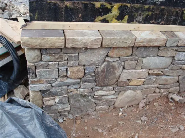 Tennessee Fieldstone fiedlstone wall