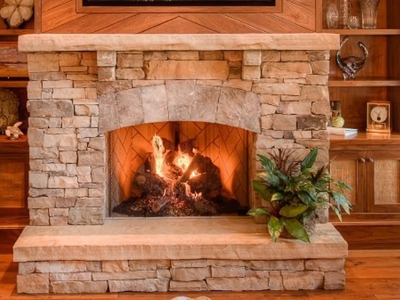 Rustic Tennessee Fieldstone fireplace surround